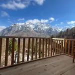 Rosi Peak Guesthouse